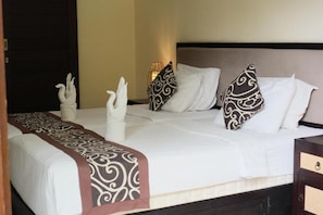 Deluxe Twin Room, Balcony, Garden View