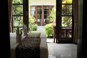 Deluxe Twin Room, Balcony, Garden View - Umah Gatra Ubud (Ubud)