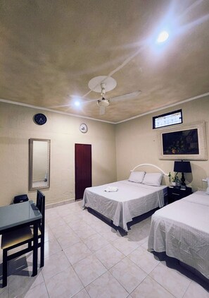 Economy Double Room | Desk, laptop workspace, free WiFi