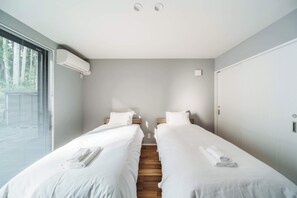 Chalet, Patio | Bed sheets
