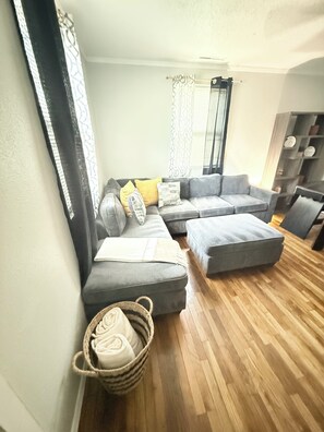 Living area - Lucina's House (Savannah)