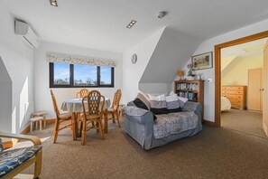 Living area - Pet-Friendly One-Bedroom Little Yeldham (Little Yeldham)