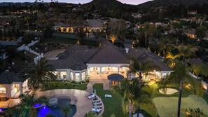 Interior - Barrel & Crest by Avantstay Hillside Estate + Resort Pool + Putting Green Near Lake Poway & Golf Sleeps 20 (Poway)