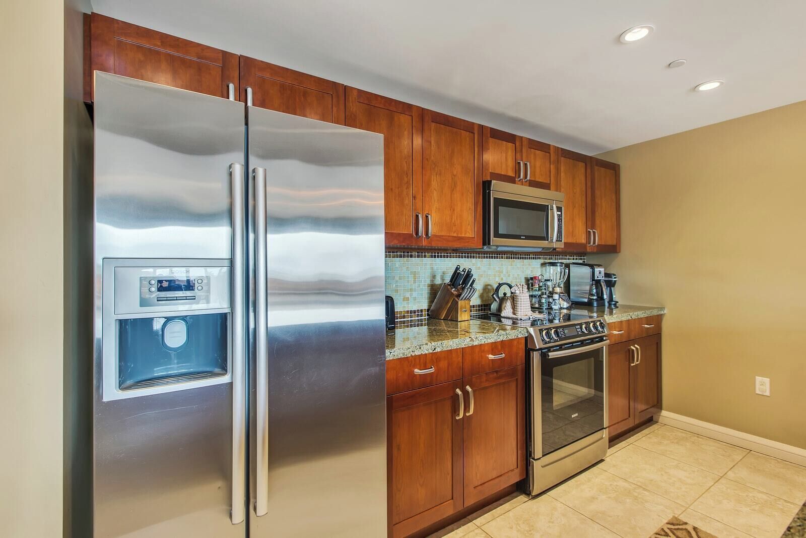 Coffee/tea maker, microwave, oven, dishwasher