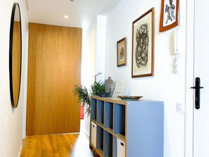 Interior - Modern, Open-plan attic apartment, large terrace (Vilanova i la Geltru)
