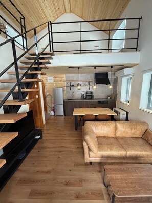 Living area - Hakuba Hutch A&B (Kitaazumi-gun)
