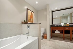 Shower - Honua Kai | 3 FREE Rental Cars | KBM Resorts | Extra-Large Corner Suite | 3 Units, 5 Bedrooms | HK ML-2789 (Lahaina)