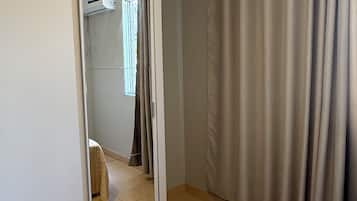 Ferros/tábuas de passar roupa, Wi-Fi, roupa de cama