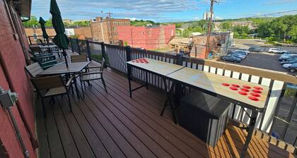 Private Game Haven & Multimedia Party Room - Sleeps 7