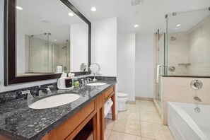 Shower - Honua Kai | 2 FREE Rental Cars | KBM Resorts | Extra-Large Corner Suite | 2 Units, 4 Bedrooms | HK ML-2798 (Lahaina)