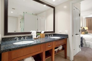 Shower - Honua Kai | 2 FREE Rental Cars | KBM Resorts | Extra-Large Corner Suite | 2 Units, 4 Bedrooms | HK ML-2798 (Lahaina)