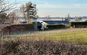 Property grounds - Nice home in Karrebæksminde with WiFi (Karrebæksminde)