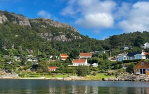 Exterior - Amazing home in Lindesnes with WiFi (Lindesnes)