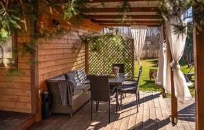 Outdoor dining - Lovely home in Balachy with sauna (Balachy)