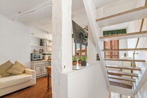 Interior - House Old Town 50m Beach and Shop, Menton, France (Menton)