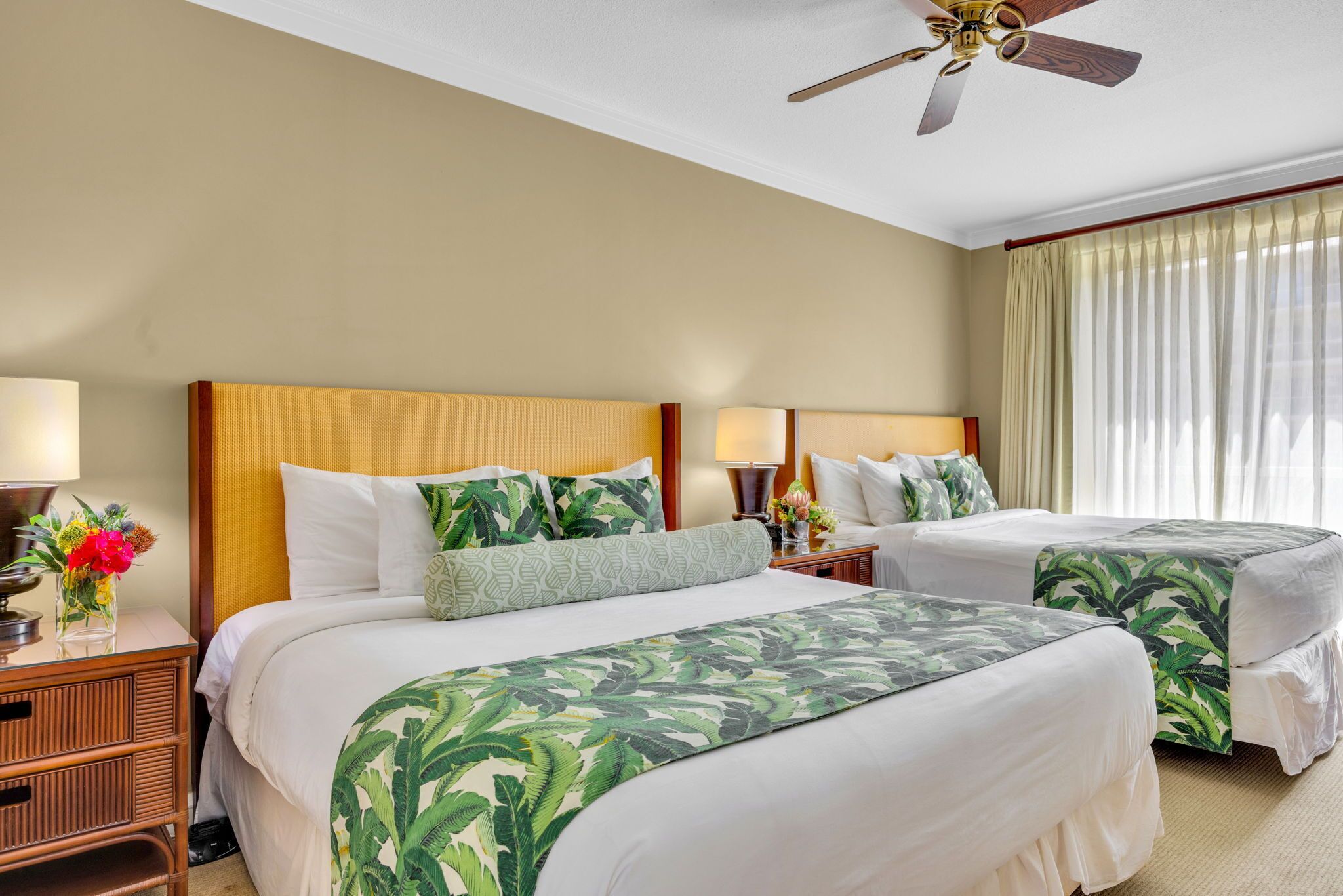 Iron/ironing board, travel cot, WiFi, bed sheets