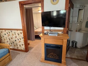 Room - Cozy 1-bedroom cottage in charming Monticello (Monticello)