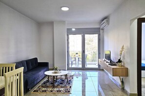 Living area - One Bedroom Apartment In Saranda - 001, Sarandë, Albania (Sarandë)