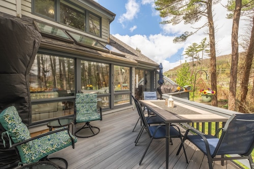 Lakefront w Dock/Fire Pit, Walk to Honi/Uno