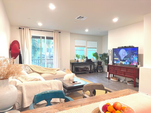 Polka Dot Cozy Retreat，Quiet, Clean & Comfortable Stay