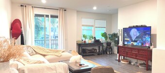 Polka Dot Cozy Retreat，Quiet, Clean & Comfortable Stay