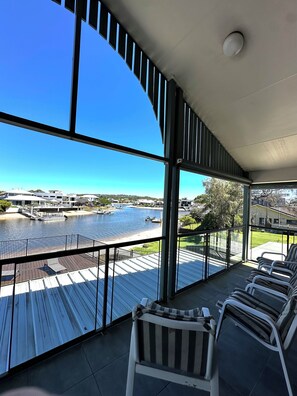 Terrace/patio - Waterfront Retreat Mooloolaba (Mooloolaba)