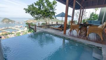 Vila Deluks, pemandangan laut | Kolam renang