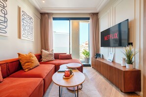 Living area - Stylish Apartment in Casablanca Hyper Centre with Rooftop & Gym (Casablanca)