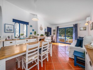 Interior - Pool retreat at Clube da Bemposta (Alvor)