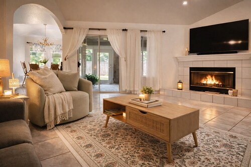 Charming 3 bedroom Yorktown Garden home close to everything possible.