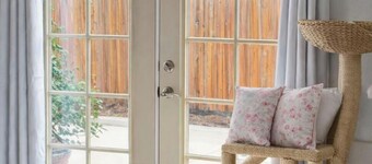 Charming 3 bedroom Yorktown Garden home close to everything possible.