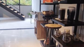 Luxury Apartment, Balcony, Mountain View | Private kitchen