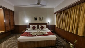 Room - Hotel Skylon By Bizzgrow Hotels (Ahmedabad)
