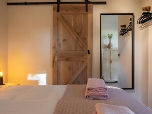 Internet - Romantic stay with private garden & sun loungers (Gapinge)