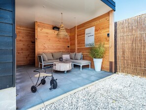 Terrace/patio - Villa within walking distance of the beach (Oostkapelle)