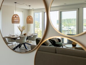 Interior - Harbour appartment with private garden (Kortgene)