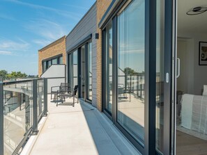 Terrace/patio - Luxury penthouse with terrace and harbour views (Kortgene)
