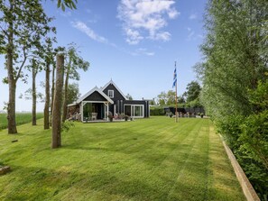 Exterior - Villa with private pool on the Eastern Scheldt (Wissenkerke)