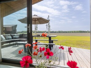 Outdoor dining - Nature house with views over fields (Wissenkerke)