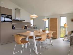 Dining - Nature house with views over fields (Wissenkerke)