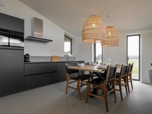 Dining - Detached nature house between fields (Wissenkerke)