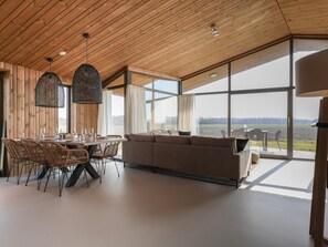 TV - Rural nature house in Zeeland (Wissenkerke)