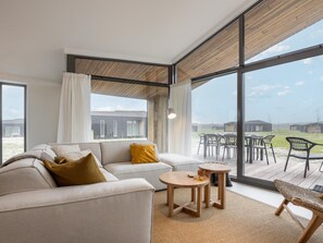 TV - Nature house suitable for families with a dog. (Wissenkerke)