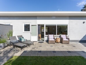 Terrace/patio - Holiday home with covered terrace by the coast (Kamperland)