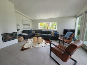 Living area - Villa with a view over the Veerse Meer (Kamperland)