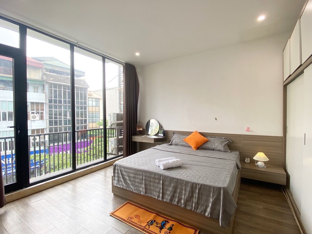 Apartament prèmium | Minibar, mobiliari individual, wifi gratuïta i roba de llit 