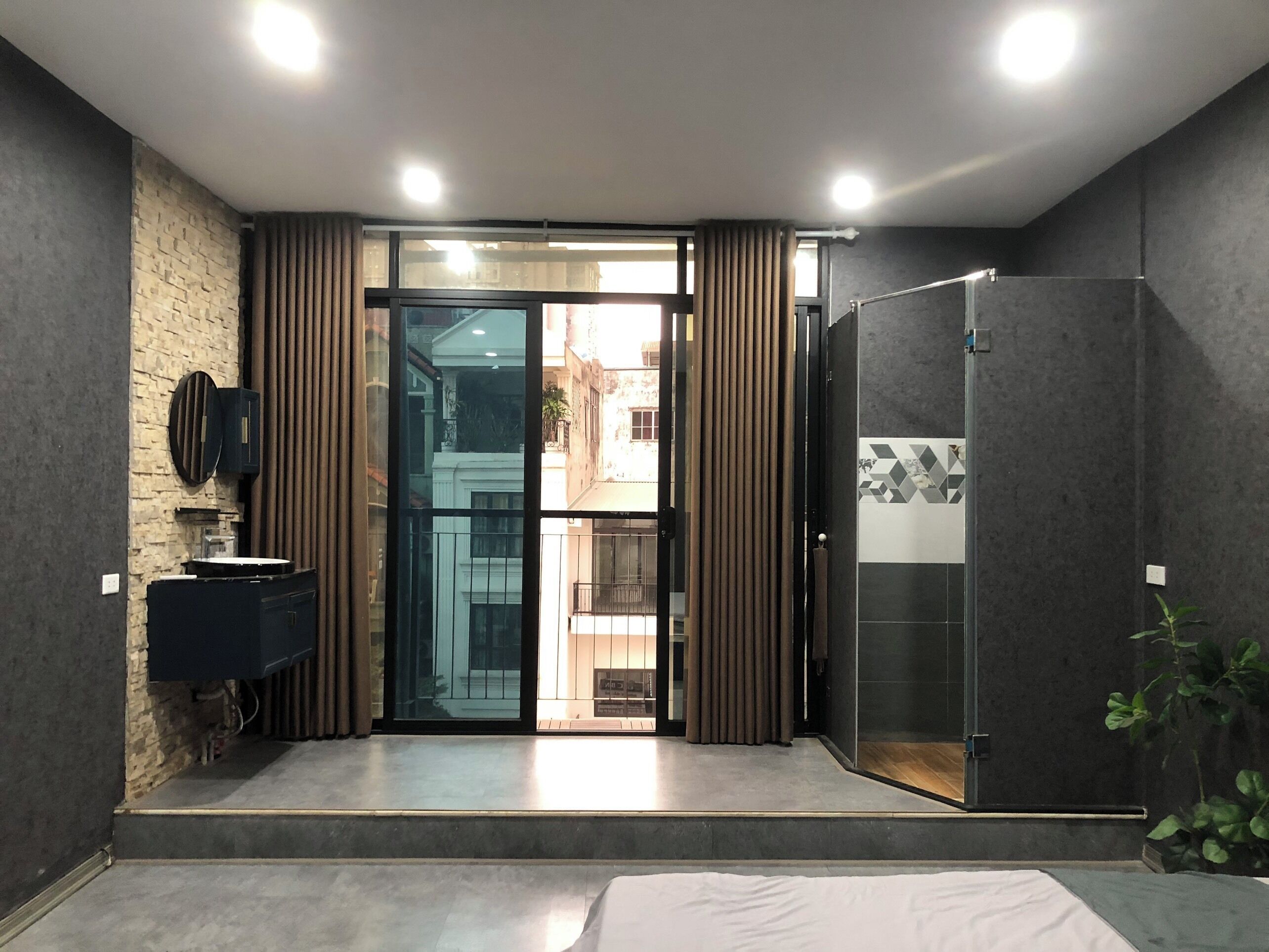 المنشأة من الخارج