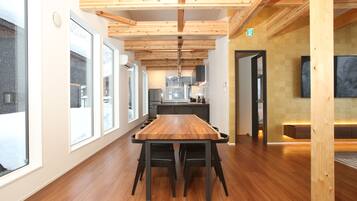 Luxury Villa, Mountain View | Tempat makan