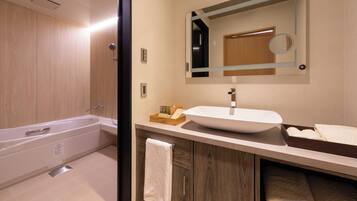 Twin Room, 2 Single Beds, Private Bathroom, Sea View | Bathroom | Separate bathtub and shower, hair dryer, towels, soap