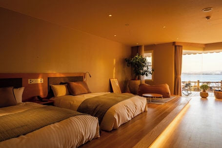 Twin Room, 2 Twin Beds, Private Bathroom, Sea View | Desk, laptop workspace, free WiFi. Komatsushima Resort